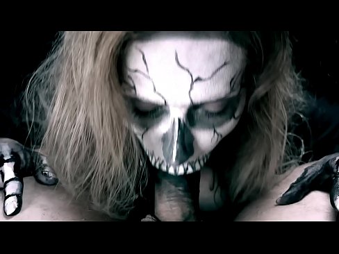 ❤️ Demonflicka suger kuk med sin svarta mun och sväljer sperma. ☑ Pornvideo at us ❌