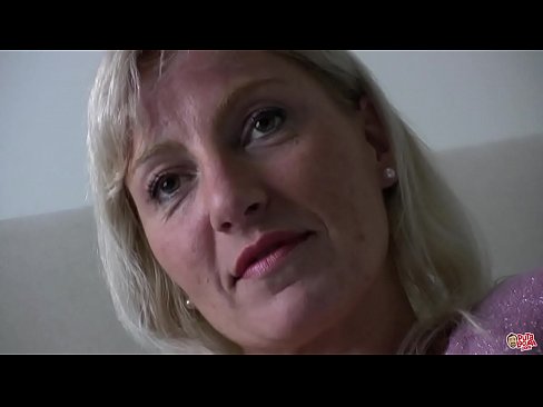 ❤️ Mamman vi alla knullade ... Damen, uppför dig! ☑ Pornvideo at us ❌