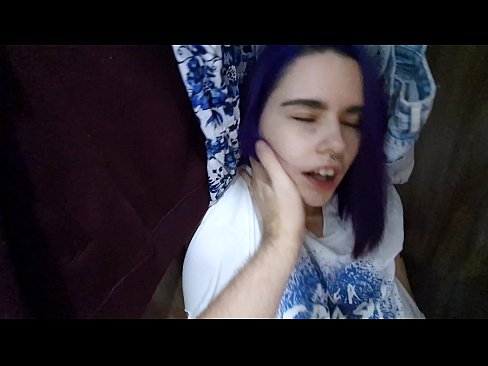 ❤️ Hittade min syster i garderoben och hjälpte henne att komma ☑ Pornvideo at us ❌